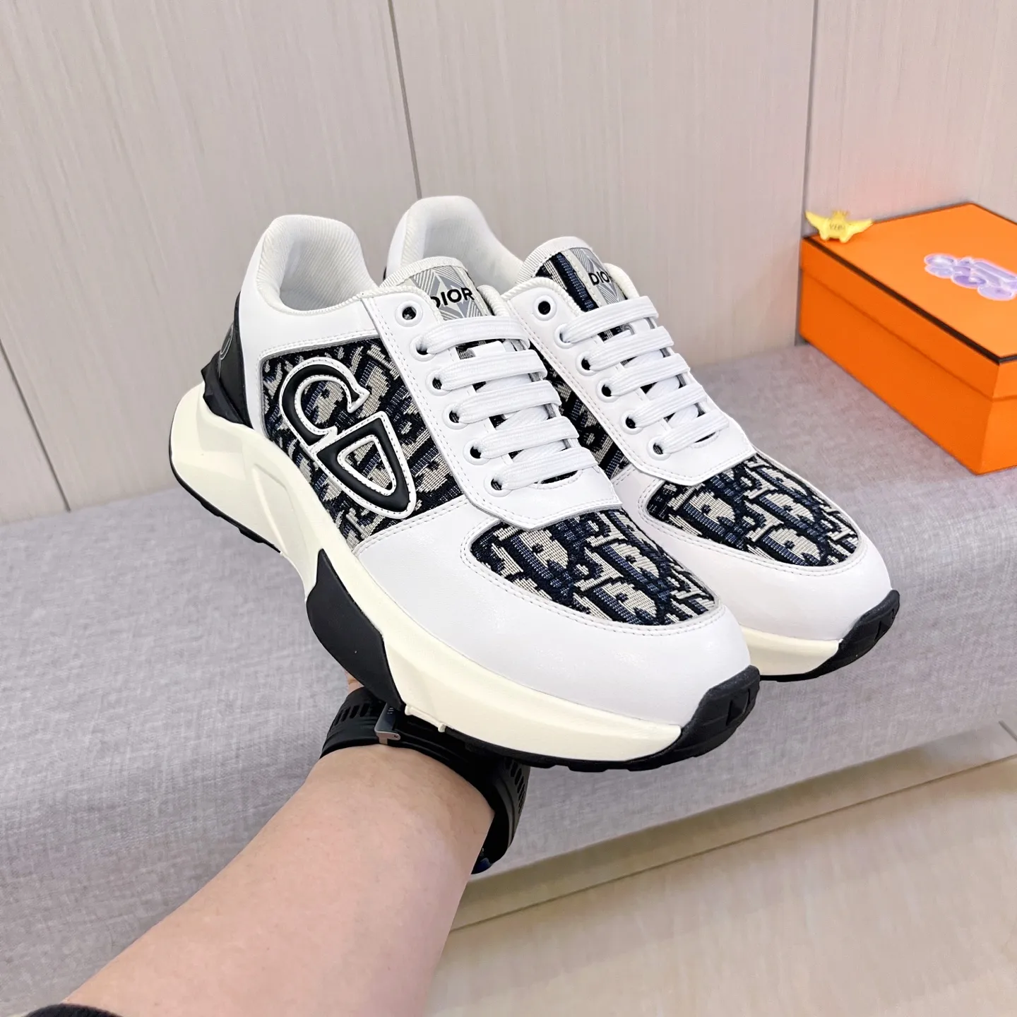Men's Men's Shoes Men's Shoes💰 460 Men's Men's Shoes💰[Dior]🔥Men's high-end brand of shoes official website 1:1 latest masterpiece: the upper is made of Italian imported first-layer cowhide with a comfortable and breathable lining➕original non-slip and wear-resistant outsole🔥, making walking more convenient and comfortable! An exclusive new model, a stunning work, a beautiful 1:1 replica [color] compared to the official quality! Create a fashionable personality to set off your uniqueness! A must-have for trendy men! Classic🔥Size: 38-44 Color: 🔥Multiple colors available🔥